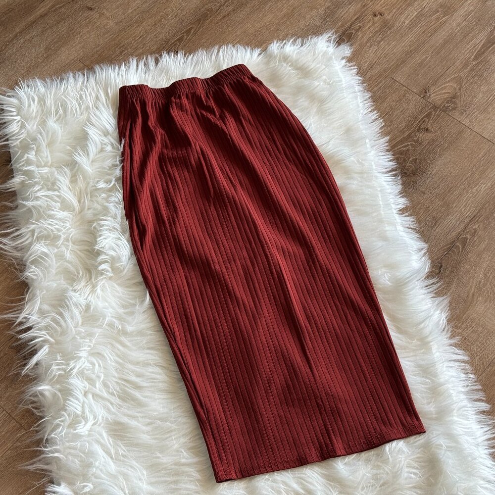 Fitted business skirt